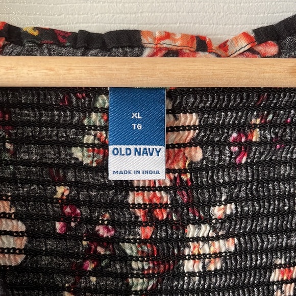 Old Navy floral maxi dress - Picture 6 of 7